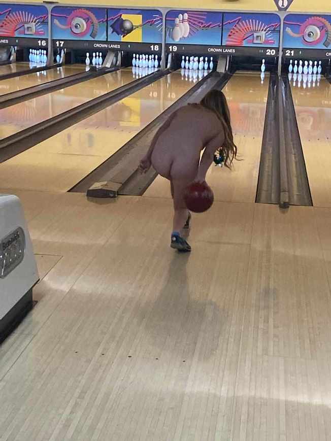 christine loach add bowling in the nude photo