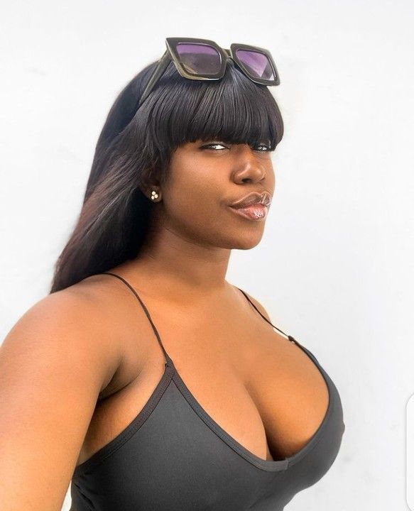 adelfa flores recommends big titted ebony women pic