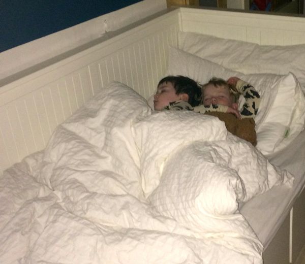 Best of Sharing a bed with sisters friend
