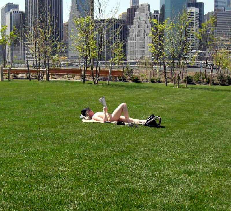 carlos porres add naked men sunbathing photo