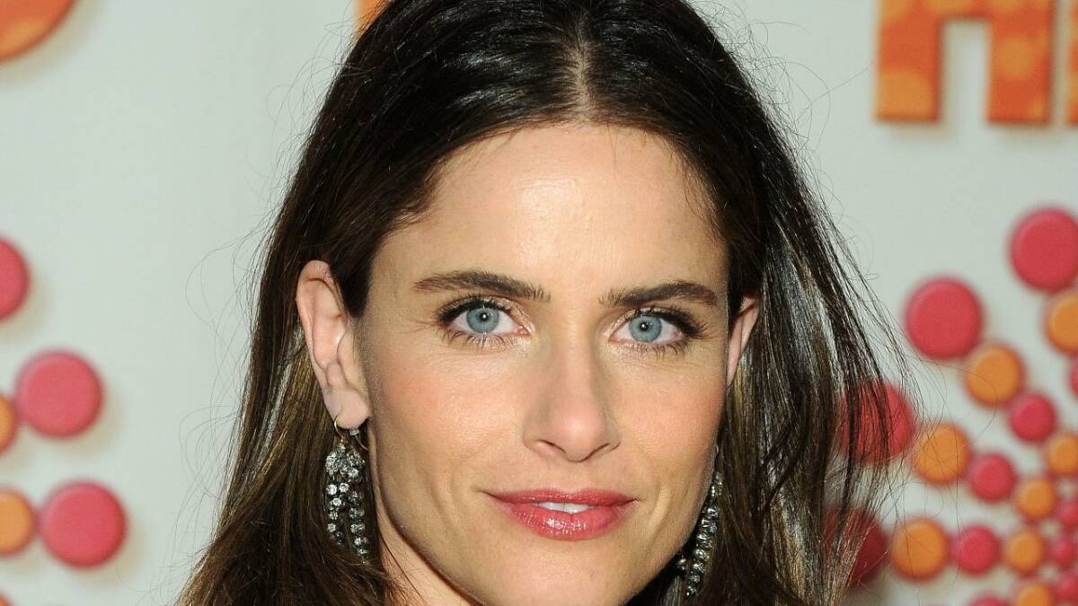 crissy banks recommends amanda peet mude pic