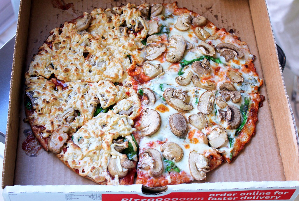 brenda mcewan share nude pizza delivery photos