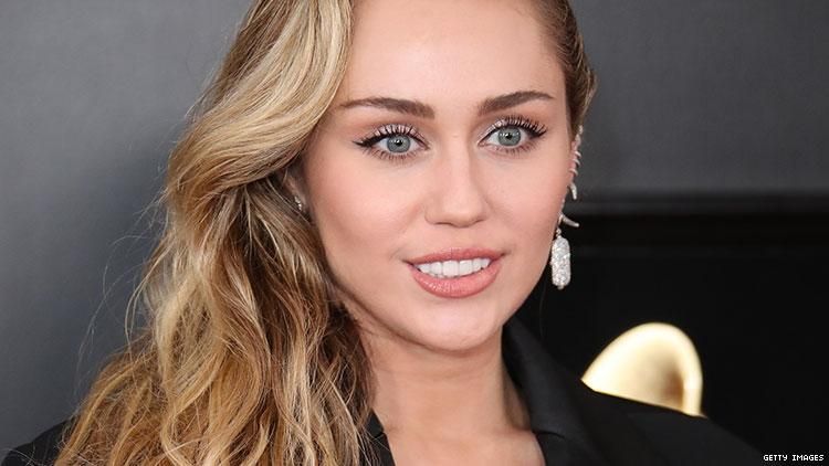 chelsea hershberger recommends tia cyrus height pic