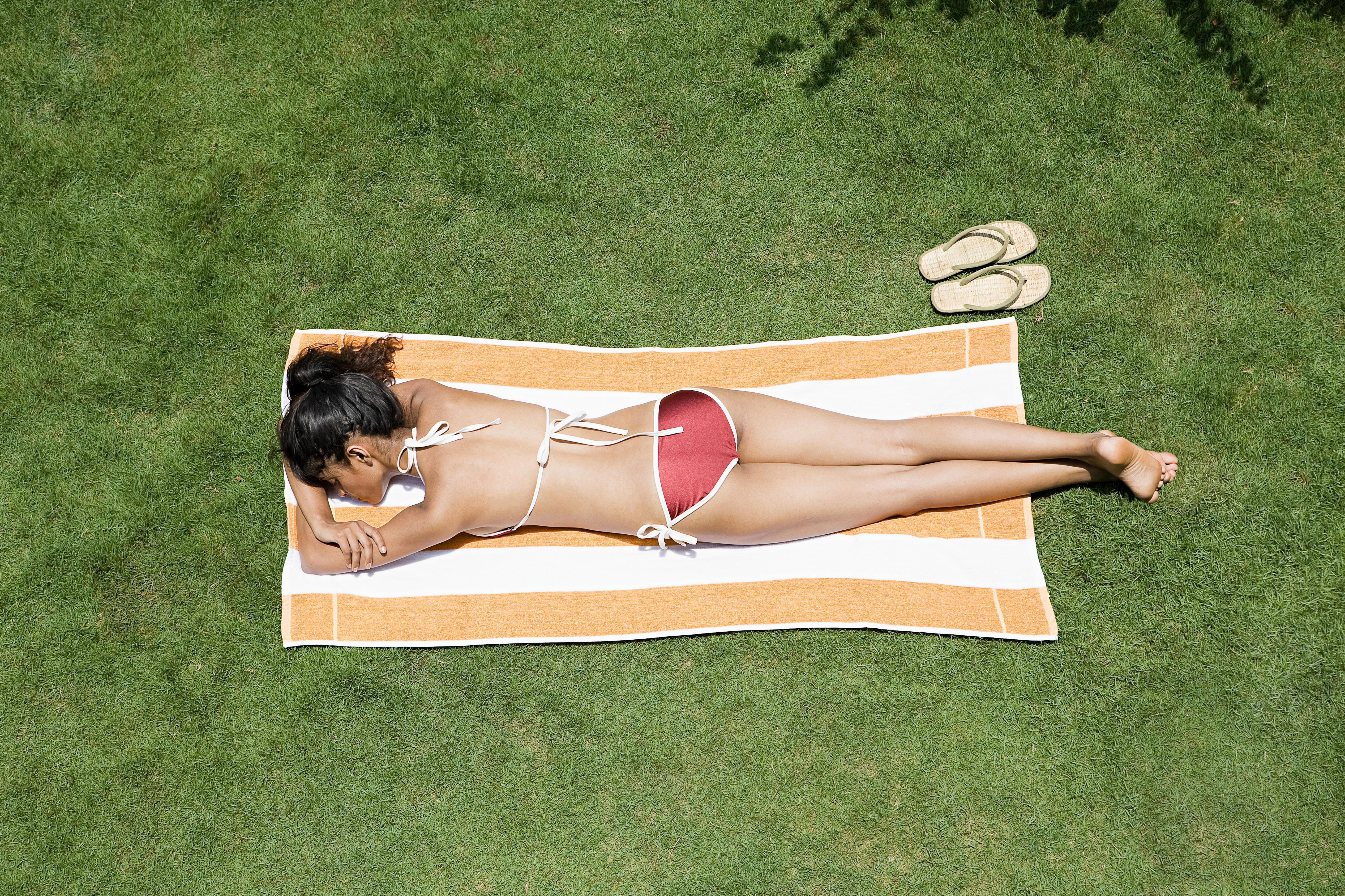 christopher bosse add sun tanning nude photo