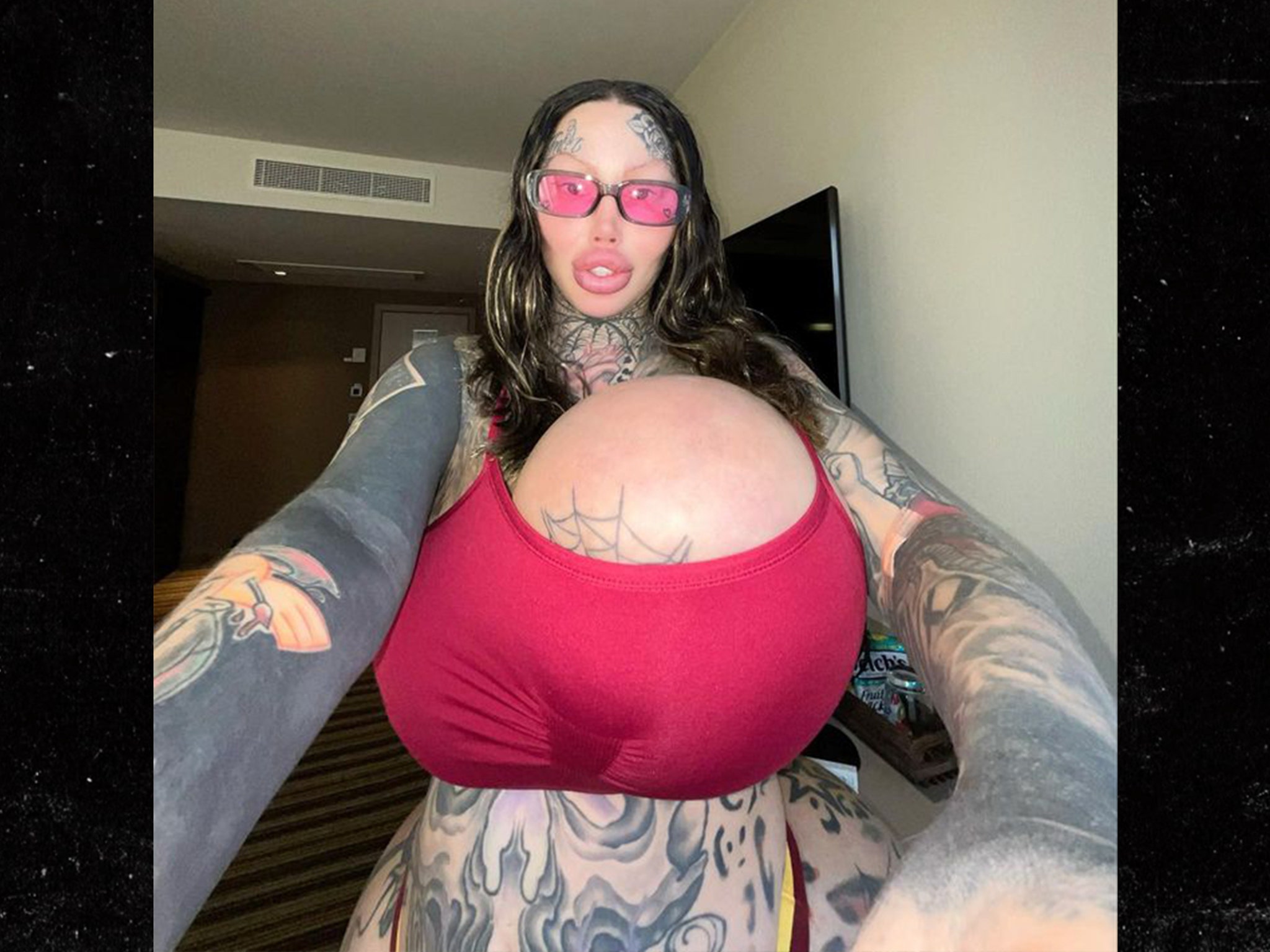bonnie kingston add photo big crazy tits