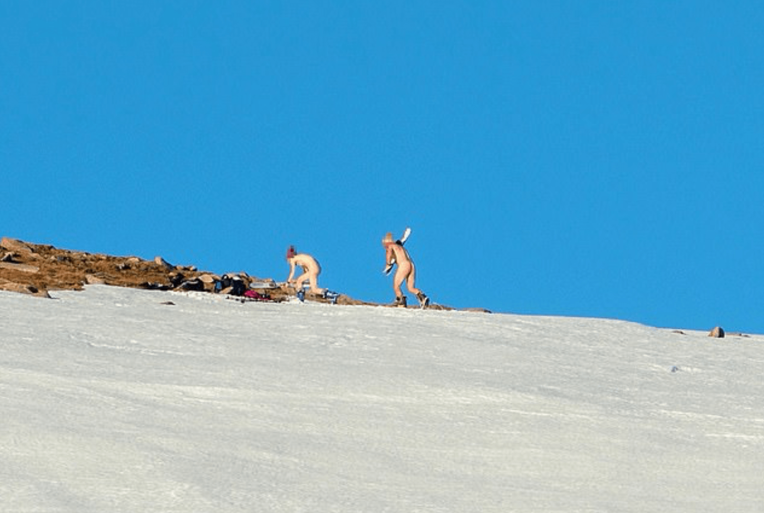 david wray recommends Snow Skiing Nude