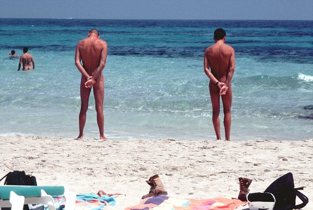 brandie goodman recommends Naked Men Sunbathing