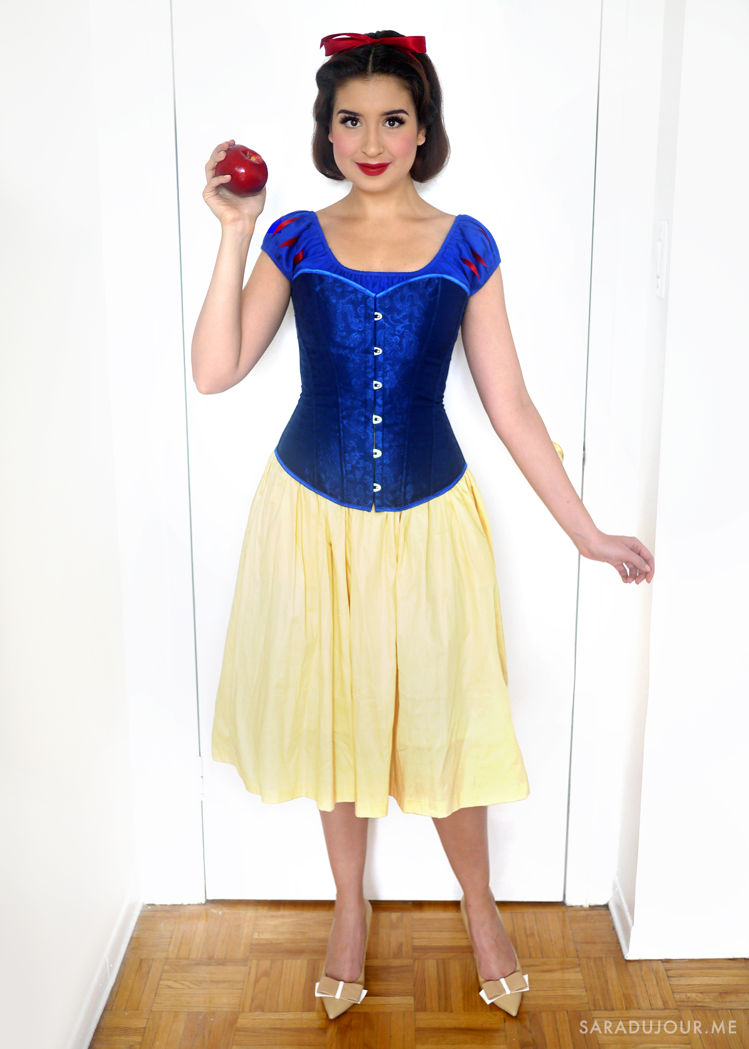 snow white cosplay nude