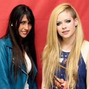 anais fuentes add avril lavigne porn photo