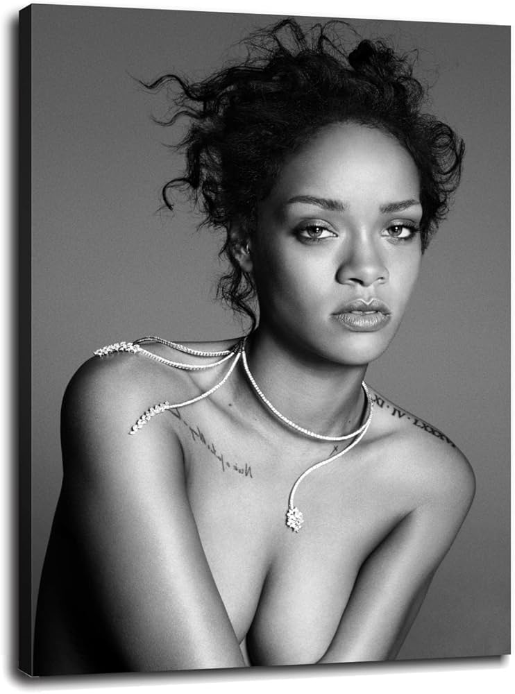 Hot Rihanna Photos niifuaedh u