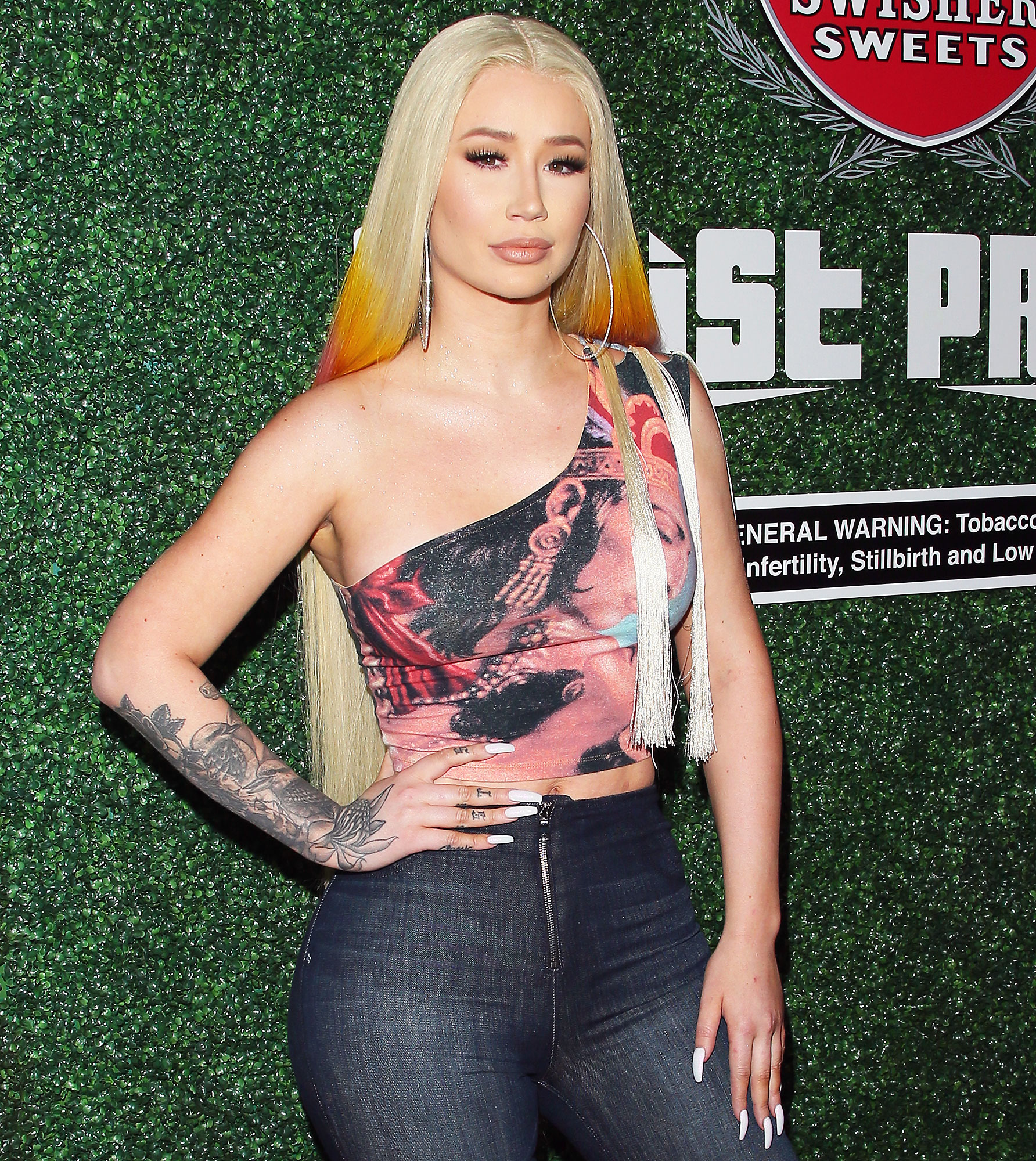 aayush paudel recommends iggy azalea nip pic