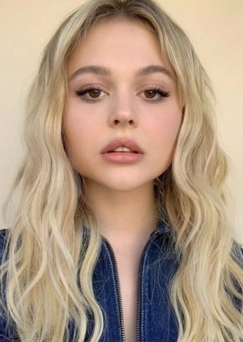 ameen shams add photo emily alyn lind hot