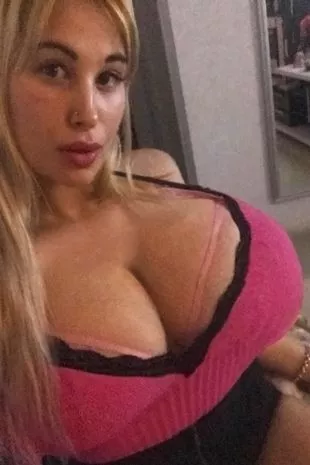 ali kak recommends big natural boobs webcam pic