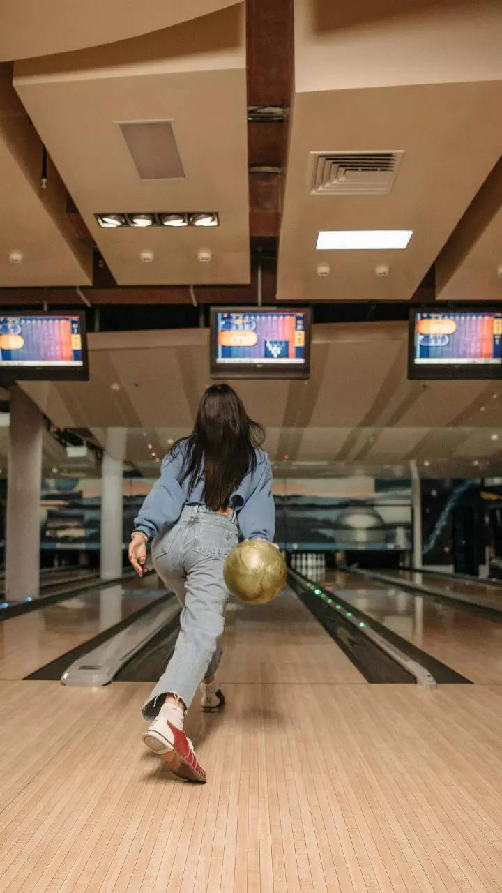 cassandra zepeda recommends Bowling In The Nude
