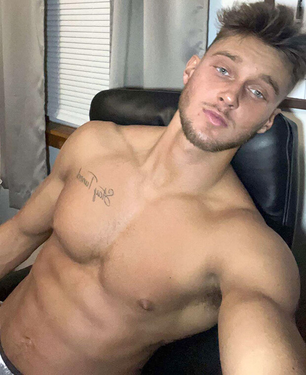 destin williams recommends brent savage nude pic