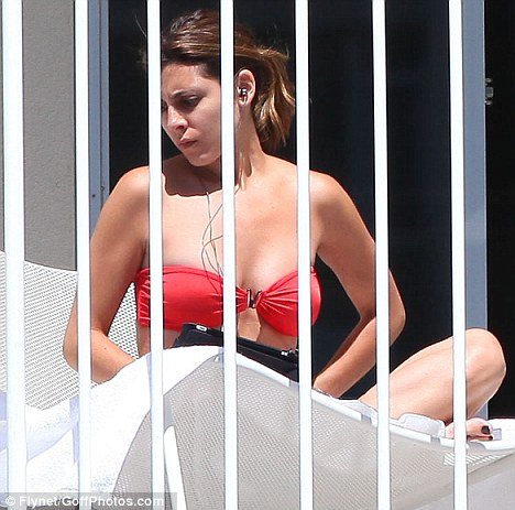 christopher constantine recommends jamie lynn sigler bikini pic