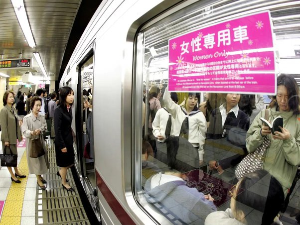 anna motz recommends Japanese Subway Groping
