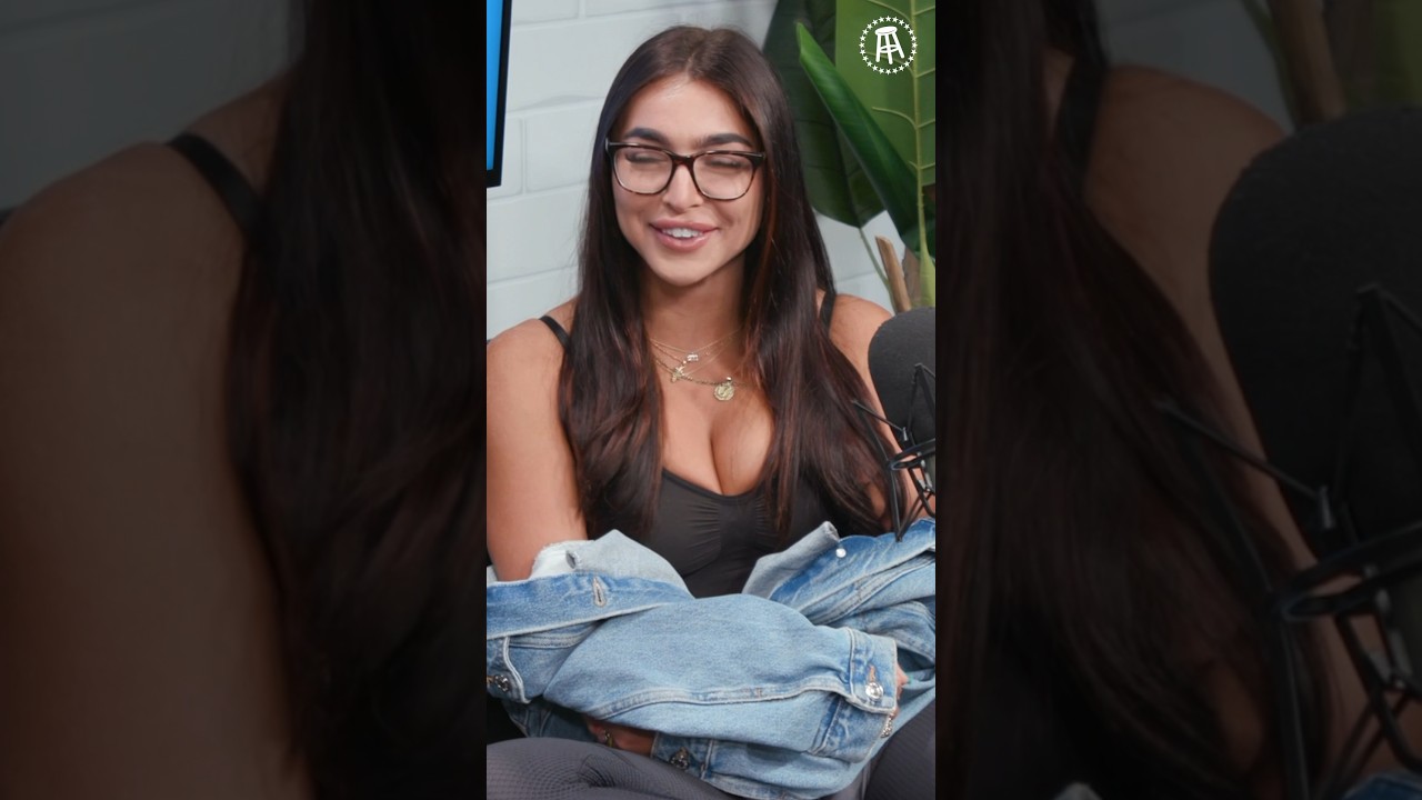 christine craven share mia khalifa sph photos