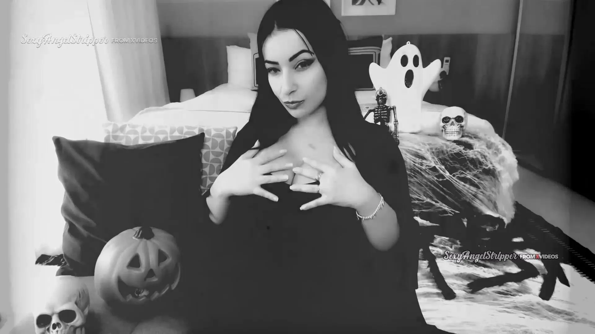 carrie anne lovejoy recommends Morticia Addams Porn