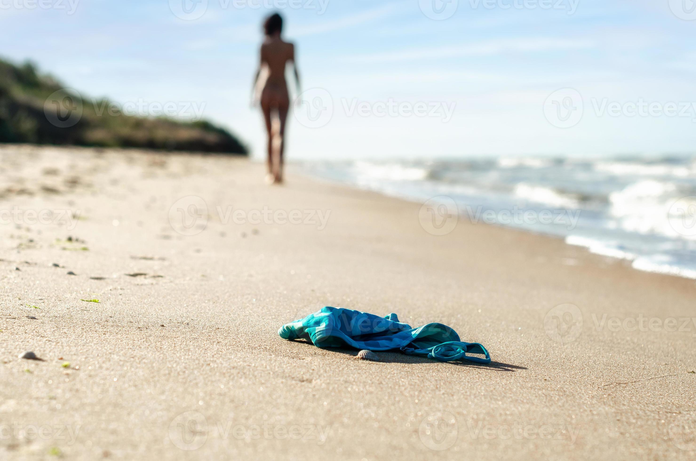 bianca robson add naked beach beauties photo
