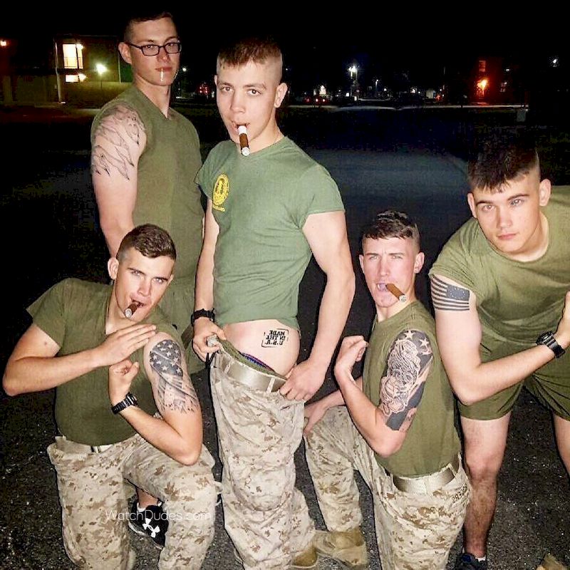 chow yoke fun add naked gay military photo