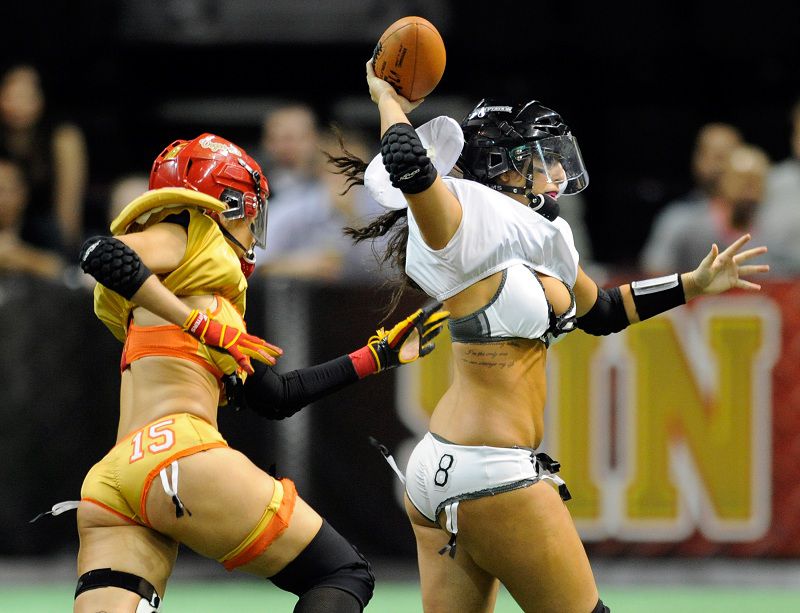 diana hogan recommends nude lingerie football league pic